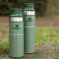 Stanley Classic Trigger Action Travel Mug 20oz -WetflyAstralStanleyAire Shop HAMGN D3 6