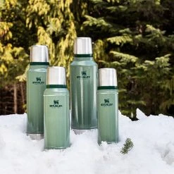 Stanley Classic Legendary Bottle 2.5qt -WetflyAstralStanleyAire Shop HAMGN D5 2