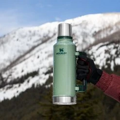 Stanley Classic Legendary Bottle 2.5qt -WetflyAstralStanleyAire Shop HAMGN D7 1